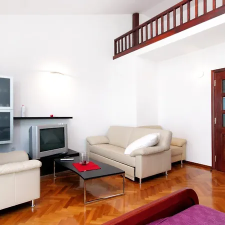 Apartment Studio 7557a Rogoznica (Sibenik-Knin)