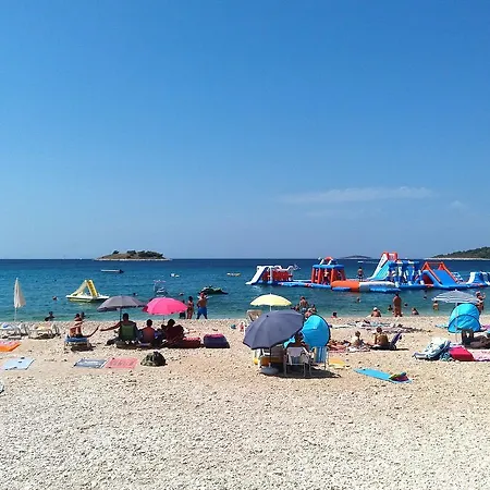 Apartment Studio 7557a Rogoznica (Sibenik-Knin)